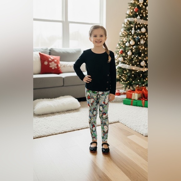S/L NEW Girls Christmas Gnome Leggings Buttery Soft Holiday Yoga Pants - Picture 3 of 12